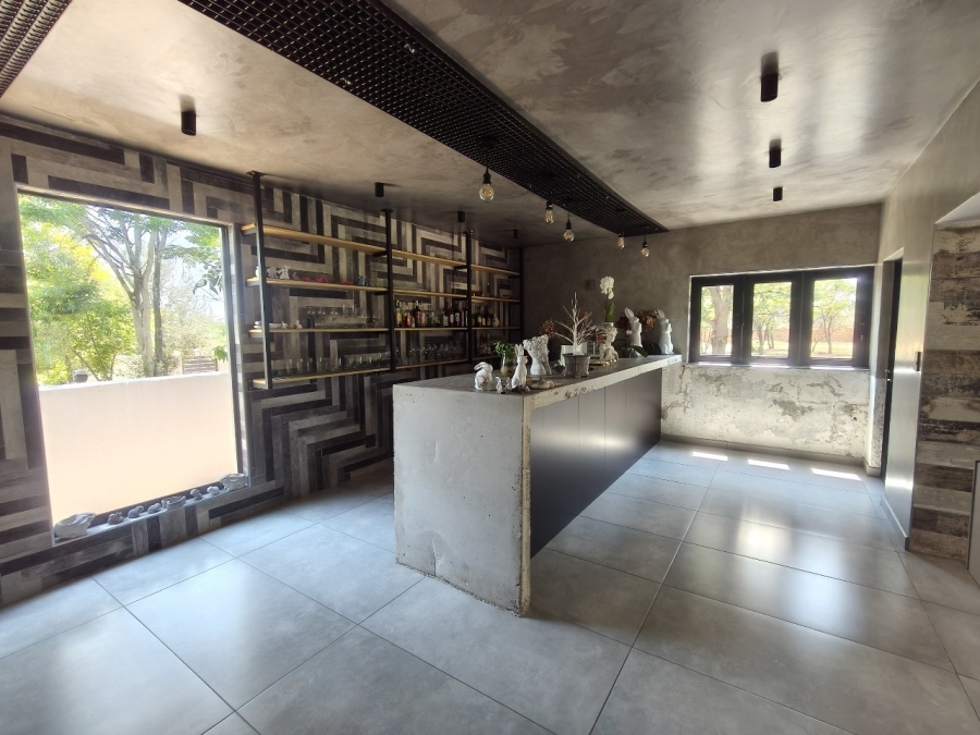 7 Bedroom Property for Sale in Wigwam North West